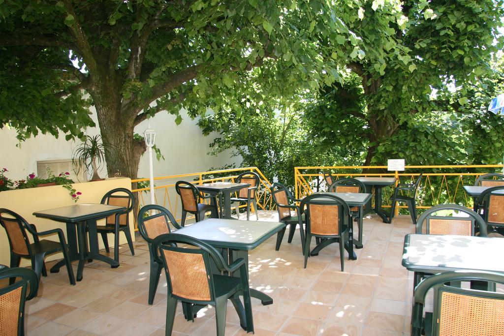 סווילאק Les Ambassadeurs Logis Hotels Et Restaurant מראה חיצוני תמונה